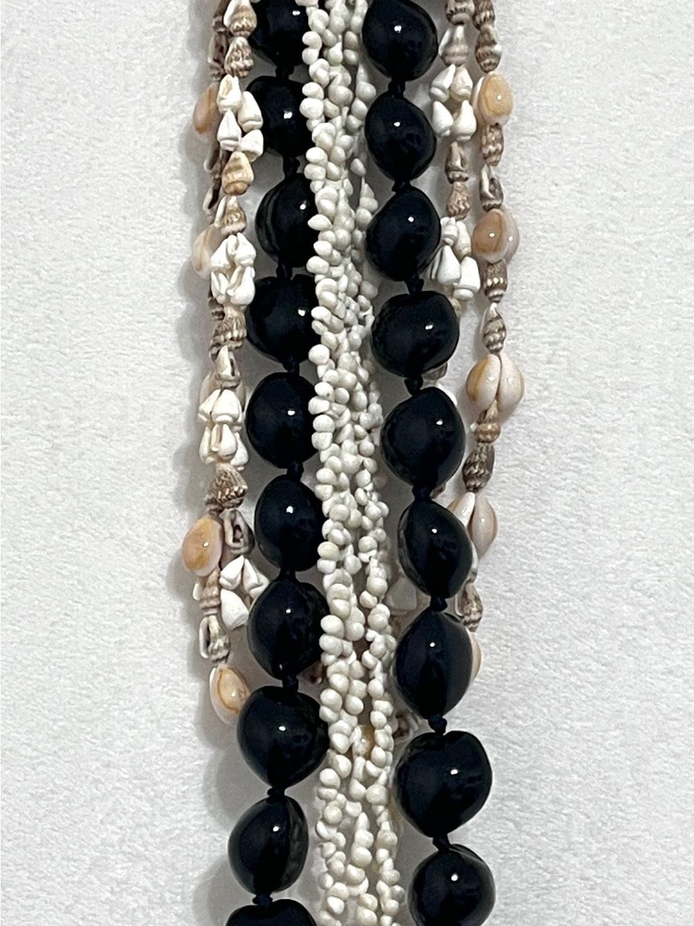 Vintage Hawaiian Kukui Nut & Multi-Strand Shell Lei Necklace 4 Pc. Bundle - Picture 3 of 4